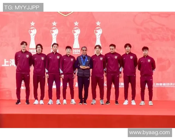 上海足球队在足球配合排行榜中荣登第六名展现团队实力与默契